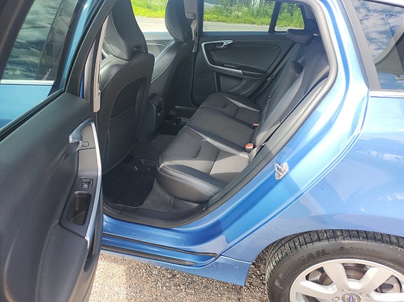 Volvo V60 6 of 11