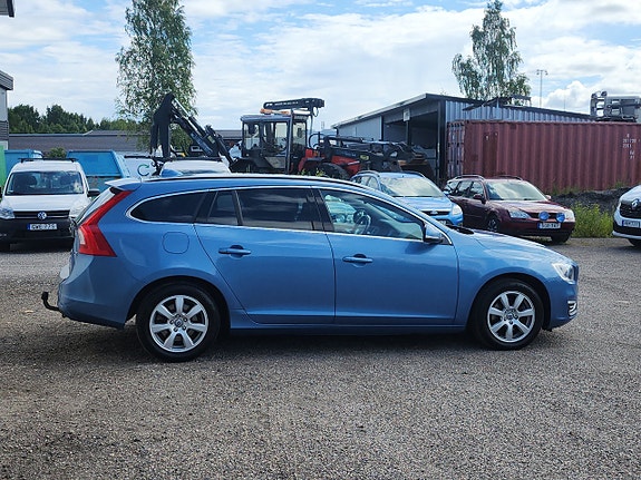 Volvo V60 11 of 11