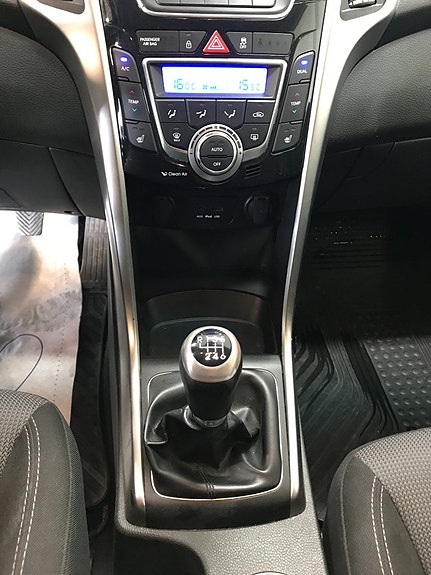 Hyundai i30 9 of 21