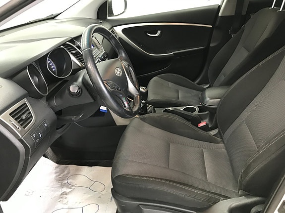 Hyundai i30 14 of 21