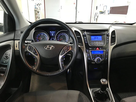Hyundai i30 8 of 21