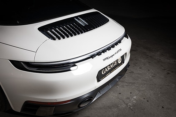 Porsche 992 29 of 30