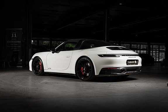 Porsche 992 3 of 5