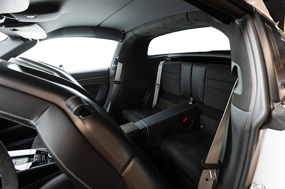 Porsche 992 18 of 30