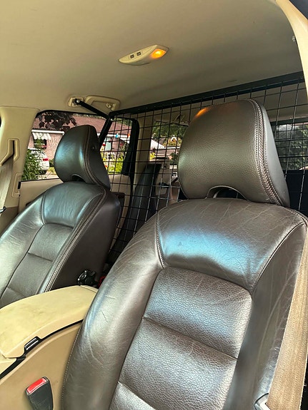 Volvo XC70 4 of 6