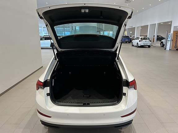 Skoda Scala 8 of 19