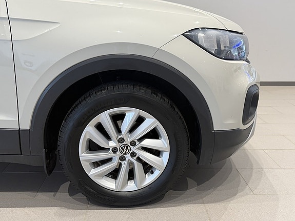Volkswagen T-Cross 4 of 20