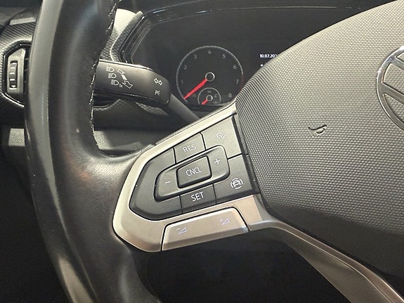 Volkswagen T-Cross 15 of 20