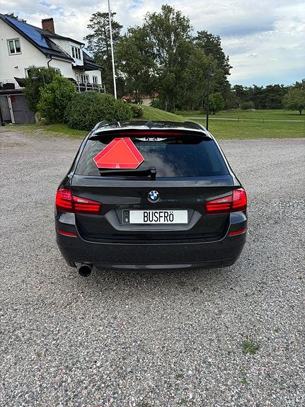 BMW 520d 3 of 10