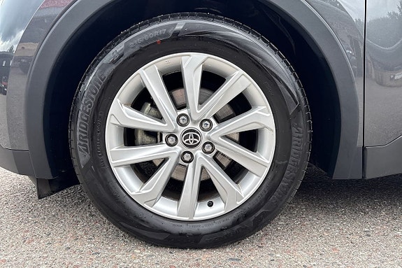 Toyota C-HR 17 of 21
