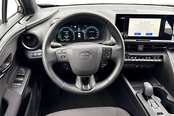 Toyota C-HR 11 of 21