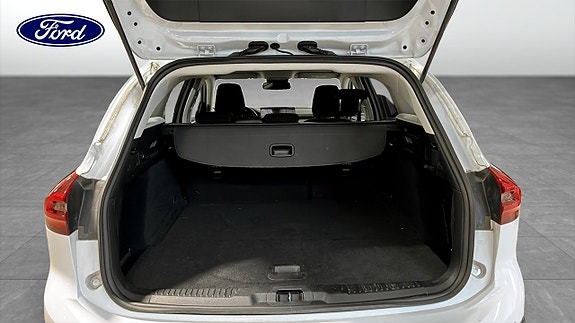 Ford Focus 10 of 12