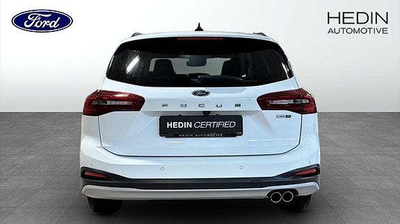 Ford Focus 7 of 12