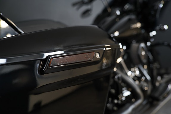 Harley-Davidson FLTRXS Road Glide Spceial 3,99% S&S Slip-On 7 of 11