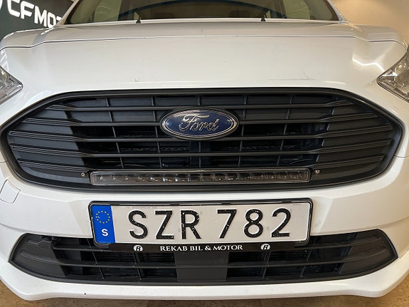 Ford Connect Tourneo 3 of 5