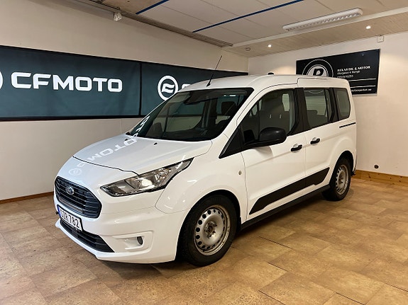 Ford Connect Tourneo 2 of 5