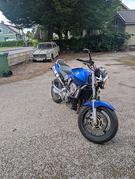 Honda CB900F 2 of 5