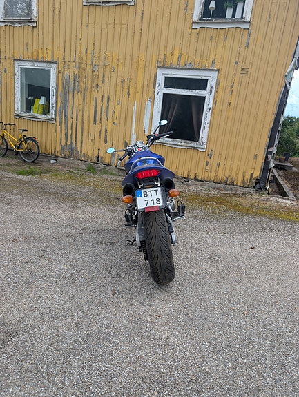 Honda CB900F 4 of 5