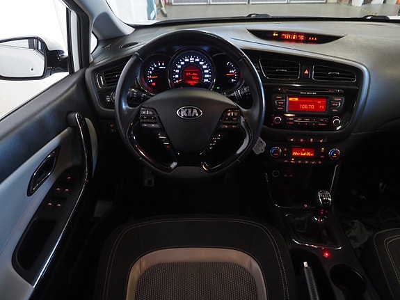Kia Ceed 14 of 21