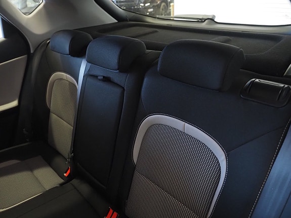 Kia Ceed 15 of 21