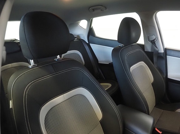 Kia Ceed 11 of 21