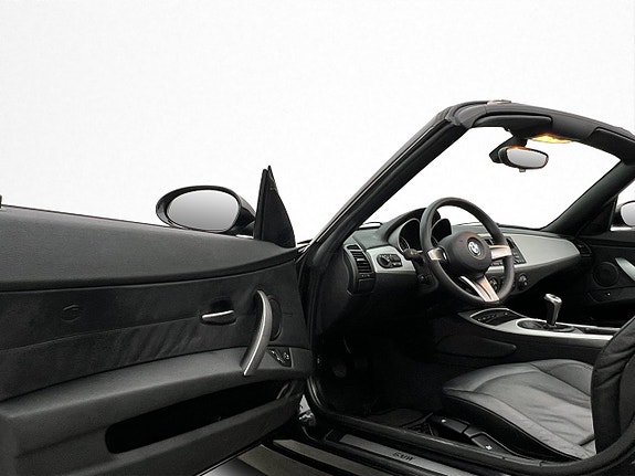 BMW Z4 8 of 26