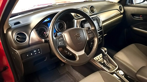 Suzuki Vitara 7 of 9