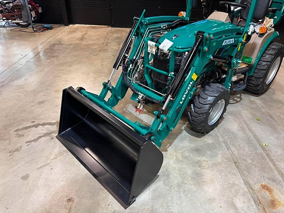 Kompakttraktor Lovol 25 hk med frontlastare 7 of 12