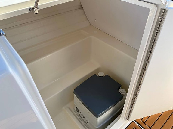 Bayliner VR6 - 2020 5 of 5