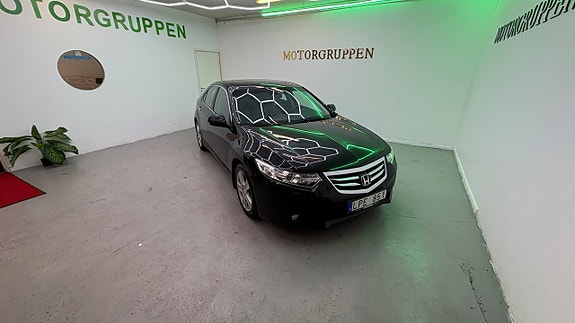 Honda Accord 8 of 27