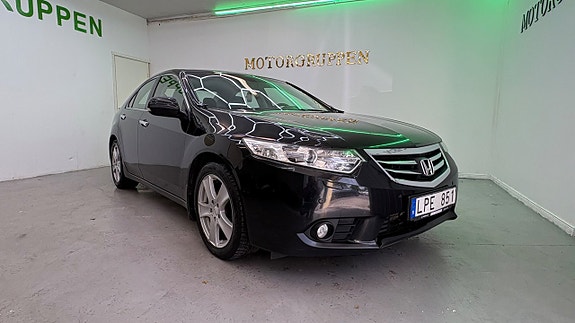 Honda Accord 2 of 5