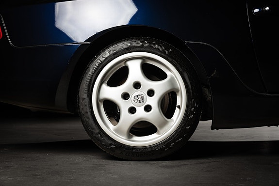 Porsche 968 26 of 28
