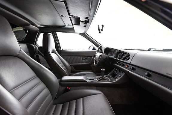 Porsche 968 16 of 28