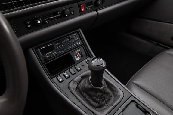 Porsche 968 21 of 28
