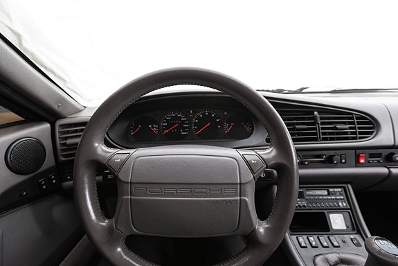 Porsche 968 20 of 28