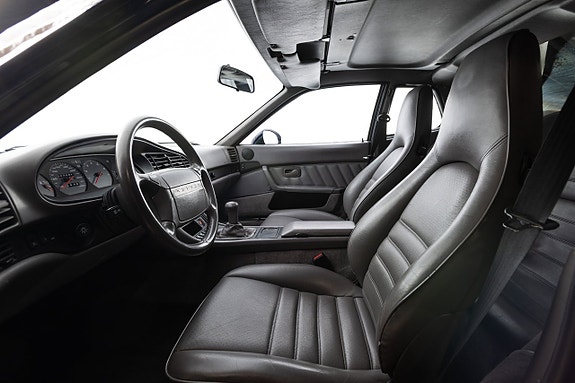 Porsche 968 13 of 28