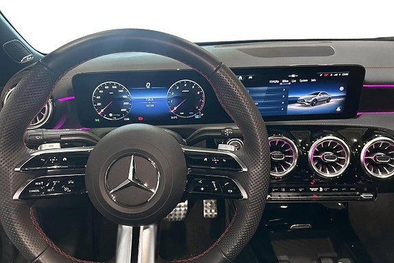 Mercedes-Benz CLA200 12 of 17