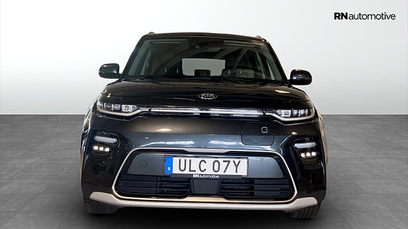 Kia e-Soul 8 of 24