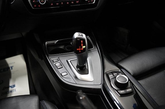 BMW 118i 13 of 19