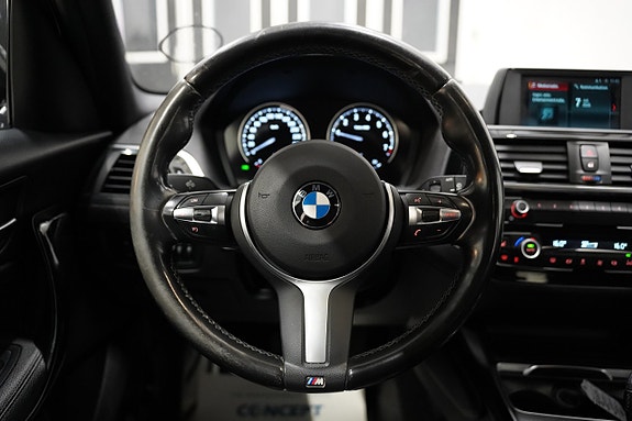 BMW 118i 11 of 19
