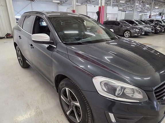 Volvo XC60 3 of 5
