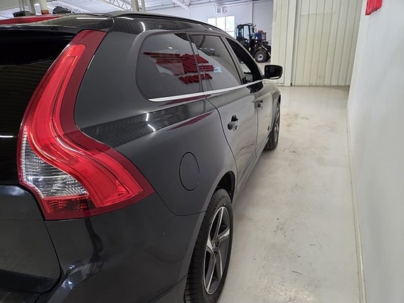 Volvo XC60 7 of 10