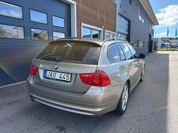 BMW 320d 2 of 9