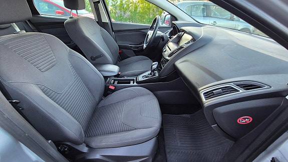 Ford Focus 9 of 11