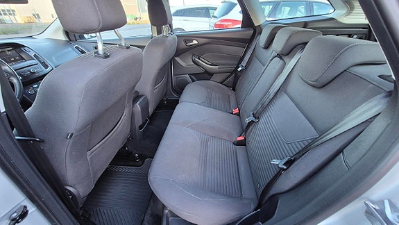 Ford Focus 6 of 11
