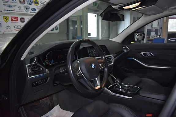 BMW 330e 6 of 21
