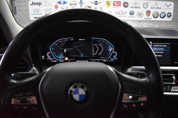 BMW 330e 12 of 21