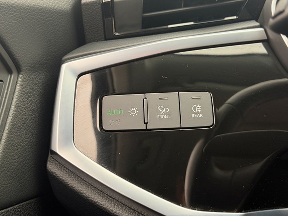 Audi Q3 15 of 30