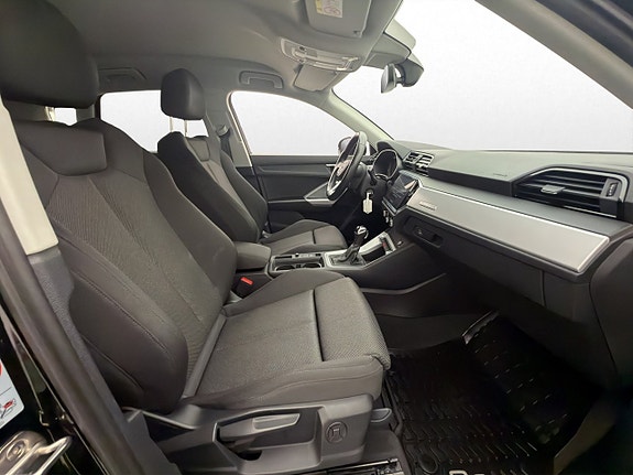 Audi Q3 24 of 30
