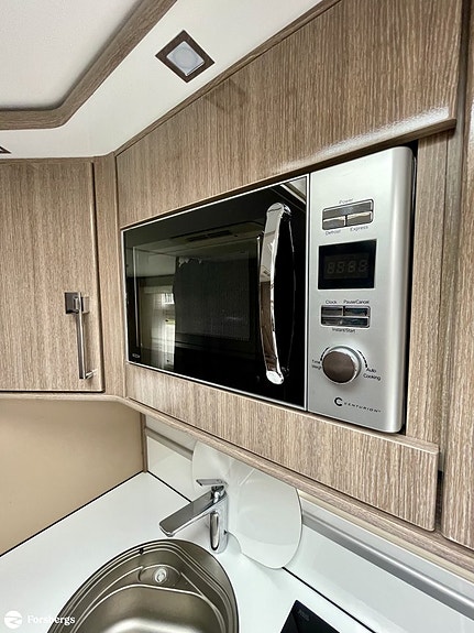 Kabe Imperial 780 TDL KS 13 of 21